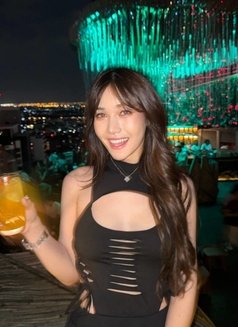 Wendy - escort in Bangkok Photo 6 of 10