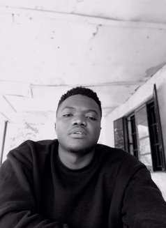 Wesley - Male escort in Nairobi Photo 3 of 3