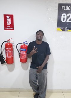 Wesley - Male escort in Nairobi Photo 5 of 5