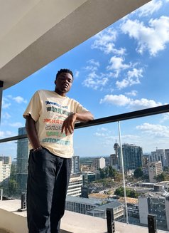 Wesley - Male escort in Nairobi Photo 4 of 4