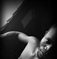 West - Acompañantes masculino in Lagos, Nigeria