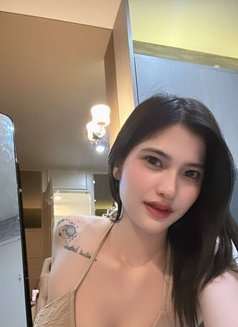 Wet and wild rose - escort in Bangkok Photo 16 of 16