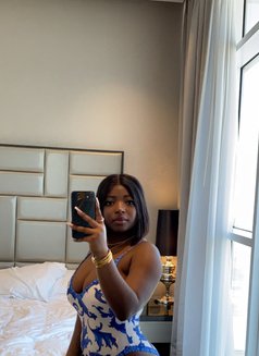 Wet Ebony Lina - escort in Dubai Photo 5 of 8