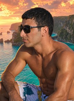 Wet Lick - Male escort in Shenzhen Photo 1 of 5