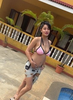 WET PINK PUSSY RUSSIAN BITCH IN ANDHERI - escort in Mumbai Photo 2 of 6