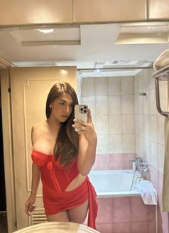 Hairy pussy is available - escort in Macao Photo 19 of 19