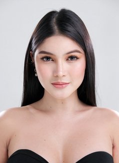 VALERIE - just arrived - escort in Bangkok Photo 9 of 13