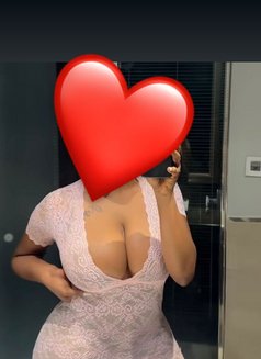 Wetpur - escort in Noida Photo 3 of 3