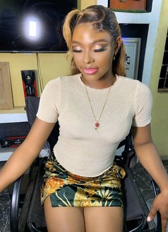 Wetty Creamy - puta in Benin City Photo 10 of 10