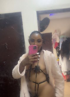 Wetty Creamy - puta in Benin City Photo 10 of 12