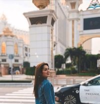 独立した its now or never 🩷 - escort in Bangalore