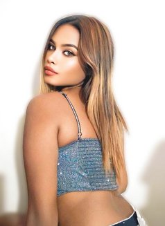 Live 1:1 webcam WhatsApp call - escort in Pune Photo 16 of 16