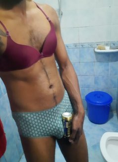 Where Babe - Acompañantes masculino in Abu Dhabi Photo 7 of 12