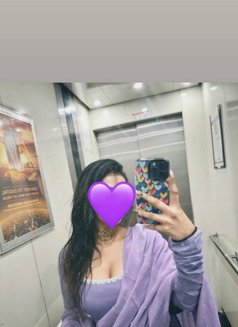 “Where Insta🩷dreams Turn Real” - puta in Mumbai Photo 10 of 20
