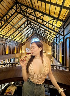 Whisky - escort in Taipei Photo 7 of 12