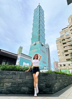 Whisky - escort in Taipei Photo 11 of 12