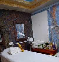 Whispers - masseuse in Kilimani