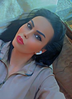 White Heart - escort in Beirut Photo 21 of 22