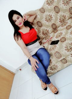 White Indian Girl - escort in Muscat Photo 6 of 9