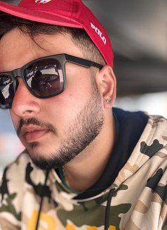 White Knight - Male escort in Mumbai Photo 3 of 4