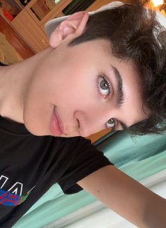 White Twink🥰 - Male escort in Baku Photo 8 of 10