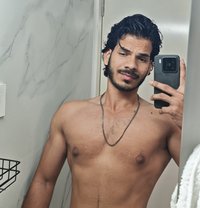 White Wolf - Male adult performer in Mumbai