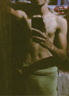 Whiteboy99 - Acompañantes masculino in Colombo Photo 2 of 2
