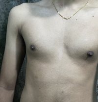 Whiteboy99 - Male escort in Colombo