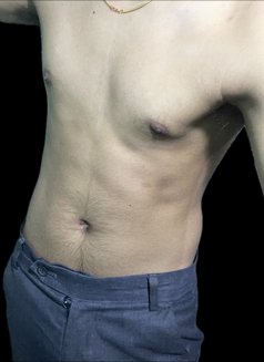 Whiteboy99 - Male escort in Colombo Photo 3 of 3