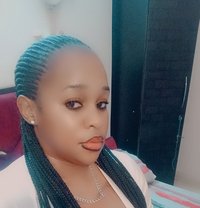 Whitney woods - escort in New Delhi