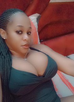 Whitney Woods - escort in New Delhi Photo 3 of 4