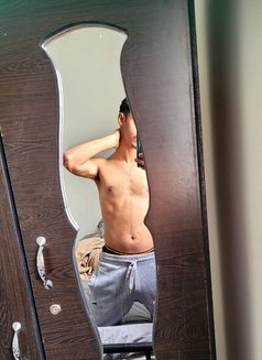 سعودي big - Acompañantes masculino in Khobar Photo 1 of 1