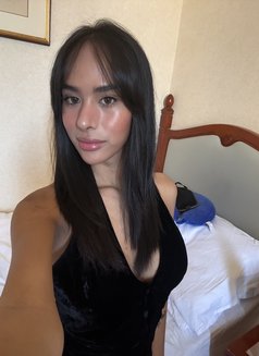 MISS ME? PARTY? - Transsexual escort in Hong Kong Photo 3 of 26