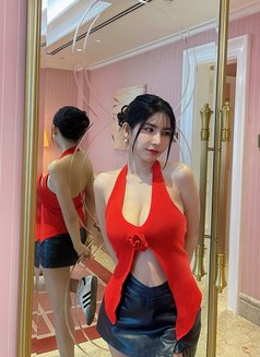 Wi Ld and Young, C. H. A. R. M! - escort in Manila Photo 10 of 21