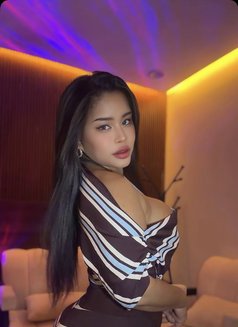 🧚🏻‍♀️꧁𝑾𝒊🇹🇭𝒅𝒆𝒆𝒑 𝒕𝒉𝒓𝒐𝒂𝒕꧂🧚 - escort in Riyadh Photo 1 of 14