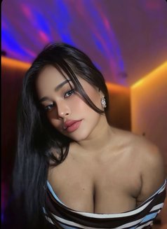 🧚🏻‍♀️꧁𝑾𝒊🇹🇭𝒅𝒆𝒆𝒑 𝒕𝒉𝒓𝒐𝒂𝒕꧂🧚 - escort in Riyadh Photo 2 of 14
