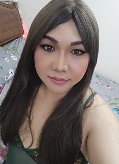 Thai Ladyboy - Masajista in Al Manama Photo 7 of 8