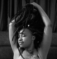 Wild Curvy & Petite +91//62802//84979 - puta in Hyderabad Photo 2 of 6
