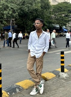 Heyy, I'm 19. - Male escort in Mumbai Photo 5 of 6