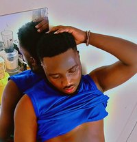 Wild Eater 🤤 - Male adult performer in Nairobi