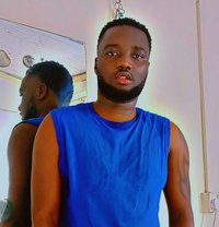 Wild Eater 🤤 - Male adult performer in Nairobi