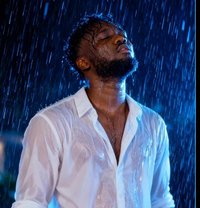 Wild Eater 🤤 - Male adult performer in Nairobi