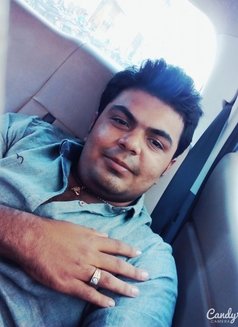 Wild Handsome Hunk - Male escort in Mumbai Photo 3 of 3