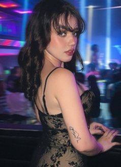 Wild Jessy - puta in Singapore Photo 4 of 8