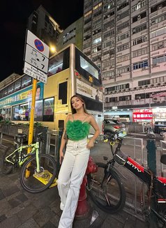 Wild Lotus - puta in Bangkok Photo 8 of 11