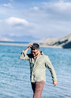 Wild Man - Male escort in Dubai Photo 2 of 3