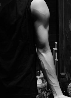 Wild Passionate With 7. 5 Inch, Prince - Male escort in Ahmedabad Photo 1 of 5