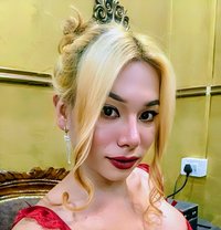 Wild Peony - Transsexual escort in Bangalore Photo 11 of 12