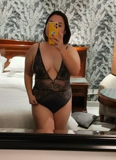 Diana..GF experience - escort in Dubai Photo 1 of 3