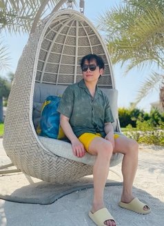 Will - masseur in Al Manama Photo 5 of 5